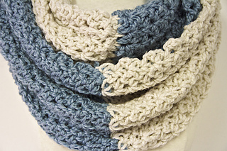 Crochet_neck_warmer_pattern_3_small2