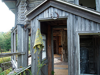 Hanging_folded_small2