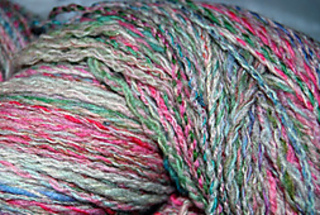 Pinkyyarnclose_small2