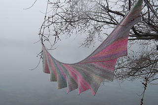 Pinkyonthelake_small2