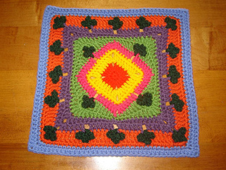 A_rainbow_and_shamrocks__large__small2