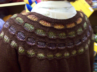 Looking_glass_sweater_010_small2