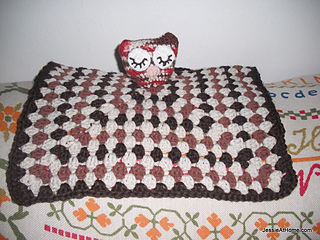 Owlet-lovey-free-crochet-pattern-001_small2