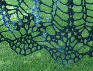 Elsie_s_shawl__2d_small2