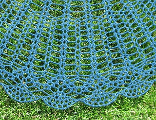 Elsie_s_shawl__2c_small2