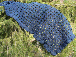 Midnight_marl_shawl_small2