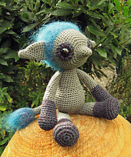 Grey_hobgoblin_01_small2