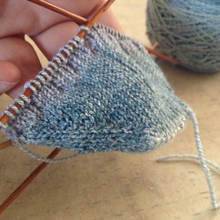 Ravelry: Syncopation Socks pattern by Mary Henninger