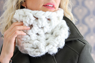 Chunky-cowl-free-crochet-pattern-4_small2