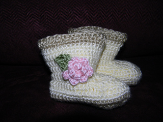 Booties_for_charlotte