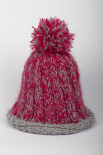 Givin__me_fever_pom_pom_hat3_small2
