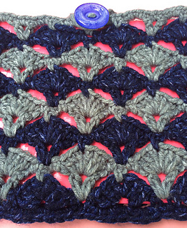 Fantail_pencil_or_crochet_hook_case_free_crochet_pattern_by_underground_crafter_11_small2