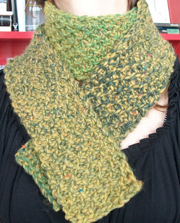 Tunisian_moss_stitch_scarf_large_small2