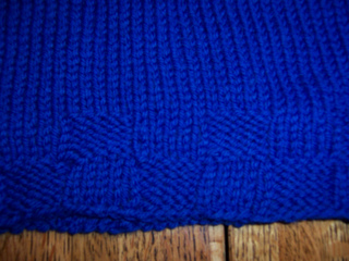 Hansel_hem_closeup_small2