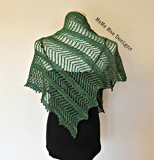 Ferns_and_lace_shawlette_pic_3_small2