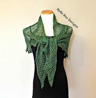 Ferns_and_lace_shawlette_pic_4_small2