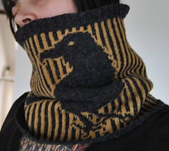 The_nevermore_cowl_003_small