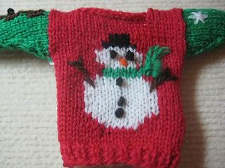 Ugly_christmas_sweater_ornament_004_small2