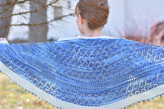 I-smell-snow-shawl-4_small2