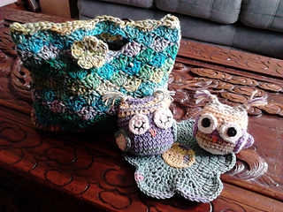 Crochet_owls_and_noro_bag_012_small2