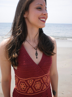 Reina_shiri_designs_summer_2011_close_small2