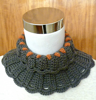 Cowl_folded_small2