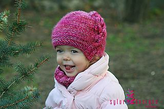 Knittingpatternalessahatchildbysd2_small2