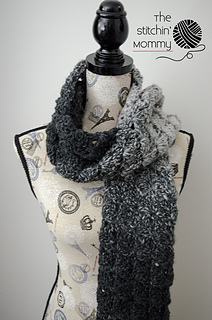 Gray_shells_scarf_2_small2