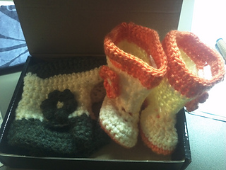 Isabelle_s_booties__1__small2