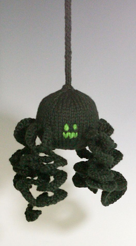 Spiderhangingb_medium
