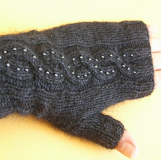 Fingerless_glove_1_small2