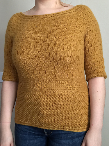 [FO] Swarm of Bees sweater : knitting