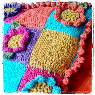 Close_pillow_350_ps_small2