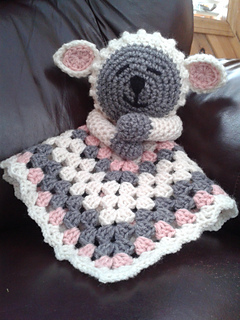 Sittinglovey_small2