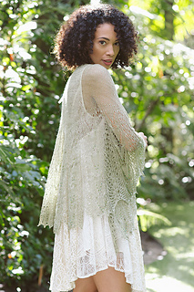 Titania_s_shawl_4_small2