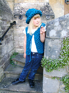 Beth_honeycomb_waistcoat_font_shot_2_from_steps_small2