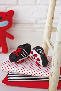 Ravelry: Football Boot Slippers pattern by Hannah Cross