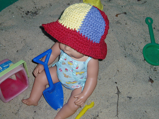 Cis_beachball_hat_small2