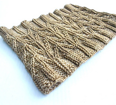 Wheatfieldscowl-flat_small