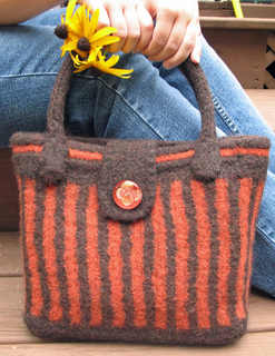 P_tote_brown_300_dpi_small2