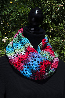Unforgettable_ripple_cowl_smaller_small2