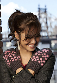 Smitten_mittens_3_lg_small2