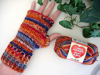 Heart_sole_mitts_1_fill_small2