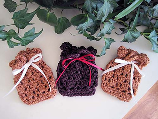 Gift_bags_in_24k_3a_small2
