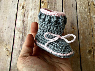 Spring-baby-boot-close-up_small2