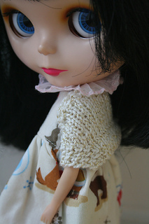 Parasolldollshrug02_small2