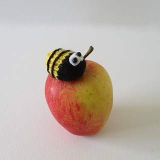 Teeny_knits_img_7427_small2