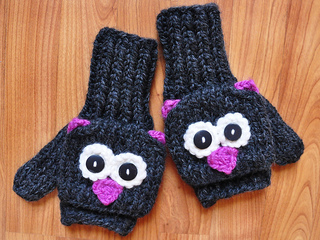 Charcoal_pink_cat_mittens_small2