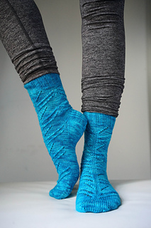 ravelry tread pattern by erica lueder yards to feet chart