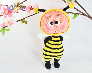 Bee_9_small2